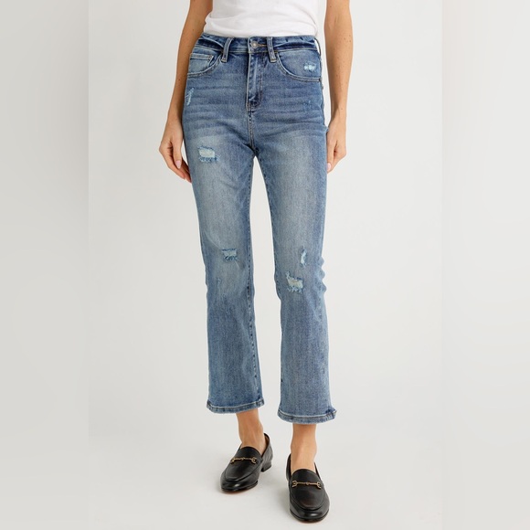 NWT Risen Distressed Straight Leg Jean - Women’s Size 26/3 - Picture 1 of 13